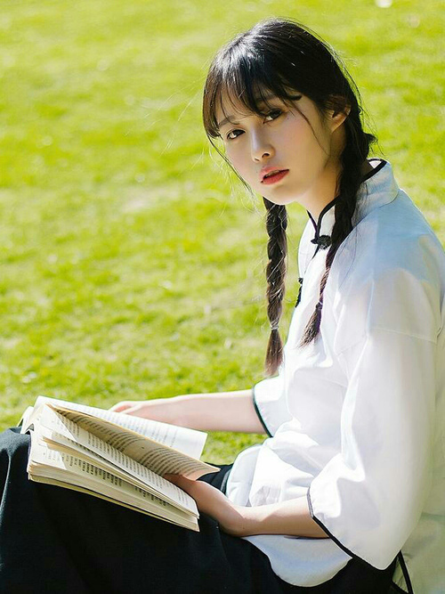 黄蜂的隐喻，当小个子击败巨人