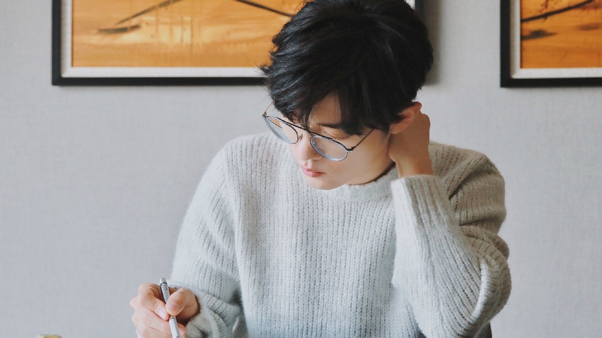 曼城虽败犹荣,阿尔瓦雷斯欧冠爆发,皇马铁血晋级波兰静候