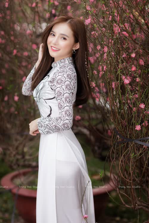 七千公里的草屑与苏打水，一个球童眼中的乌拉圭vs乌兹别克斯坦